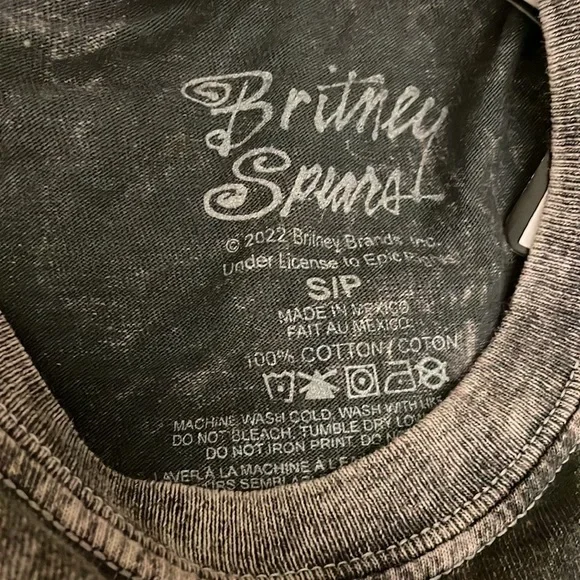 Britney Spears Long Sleeve Shirt - Picture 5 of 5